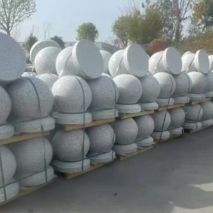 宝鸡 白麻花岗岩石材圆球，石球，挡车球，隔离球，景观石球，风水球等