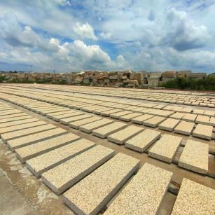 宝鸡 黄金麻荔枝面花岗岩石材地铺石防护中