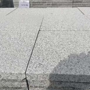 宝鸡 白麻花岗岩石材推荐 荔枝面地铺石