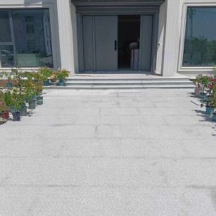 宝鸡 芝麻白花岗岩地铺石地面铺装