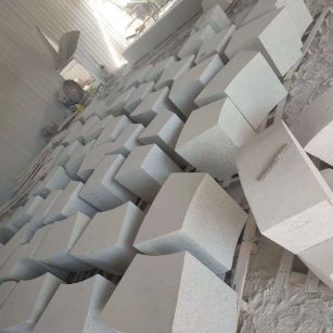 宝鸡 白麻花岗岩异形坐凳