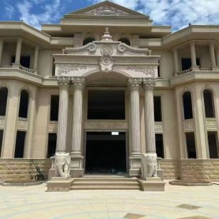 宝鸡 黄金麻别墅外墙干挂，大柱，大象，蘑菇石，雕花板