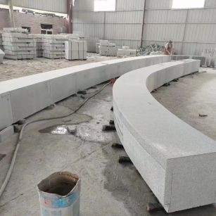 宝鸡芝麻白花岗岩石板材 园林光面弧形坐凳