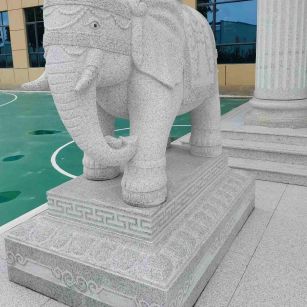 宝鸡 白麻花岗岩动物异形石雕-大象