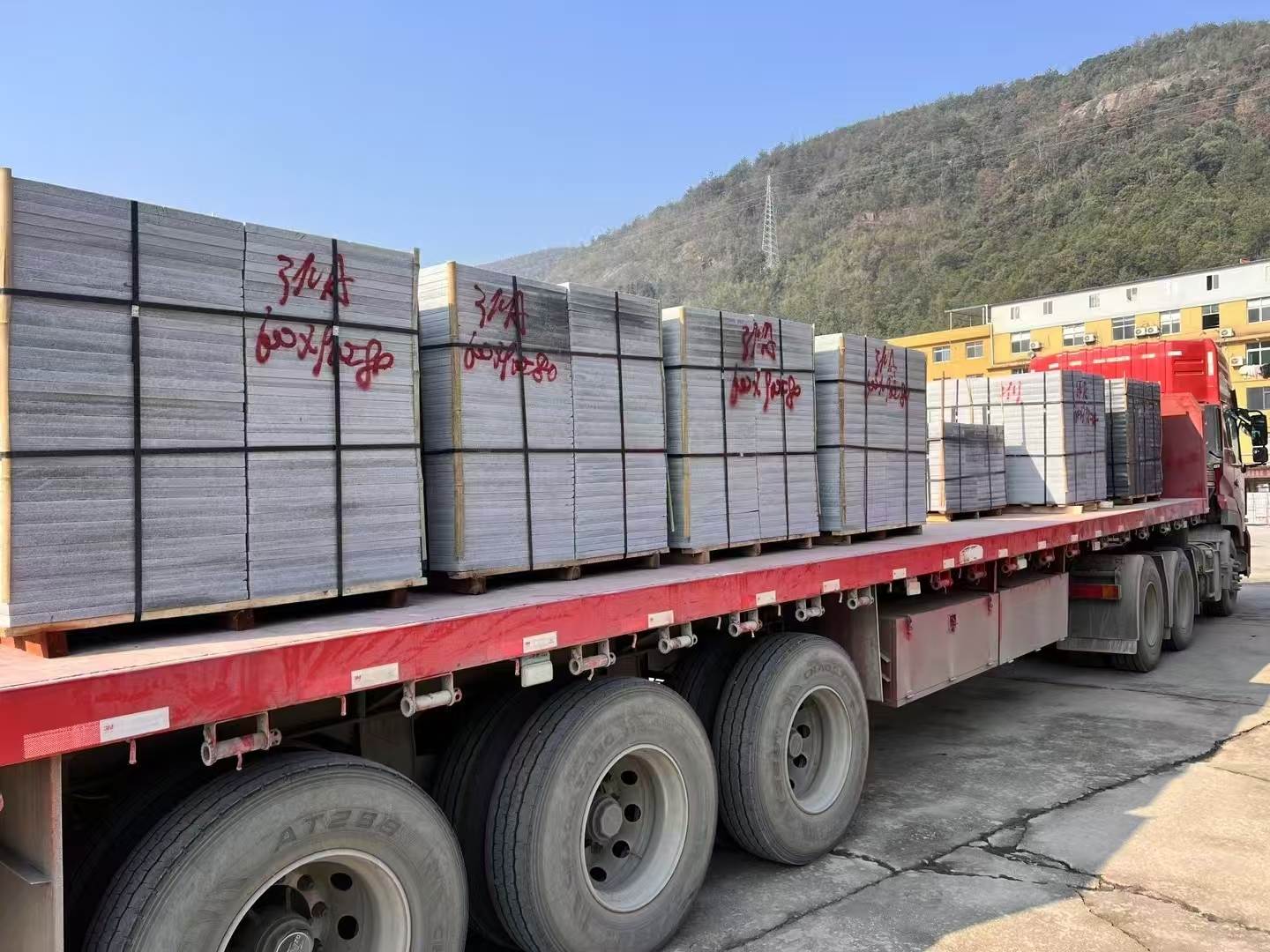 宝鸡 芝麻灰地铺石出货日常