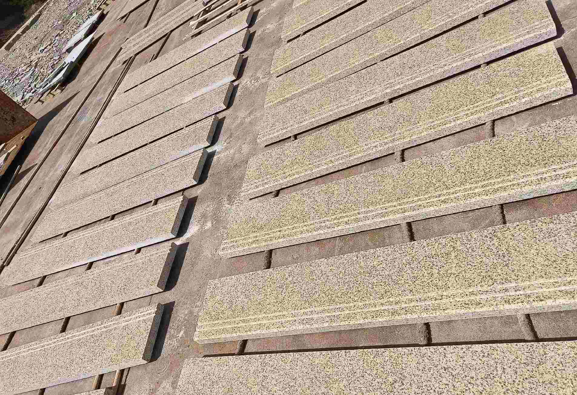 宝鸡 黄金麻花岗岩光面楼梯踏步