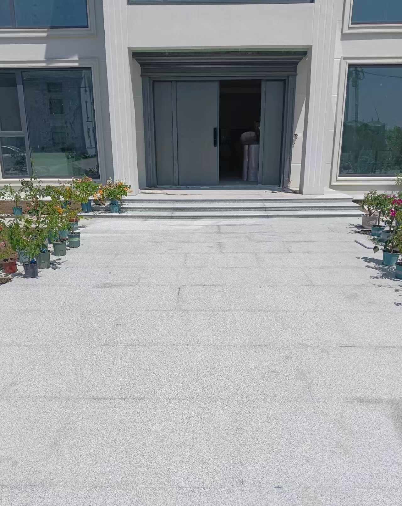 宝鸡 芝麻白花岗岩地铺石地面铺装