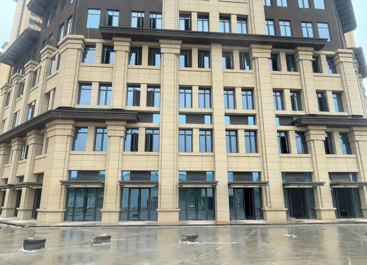 宝鸡 黄金麻花岗岩荔枝面小区外墙干挂