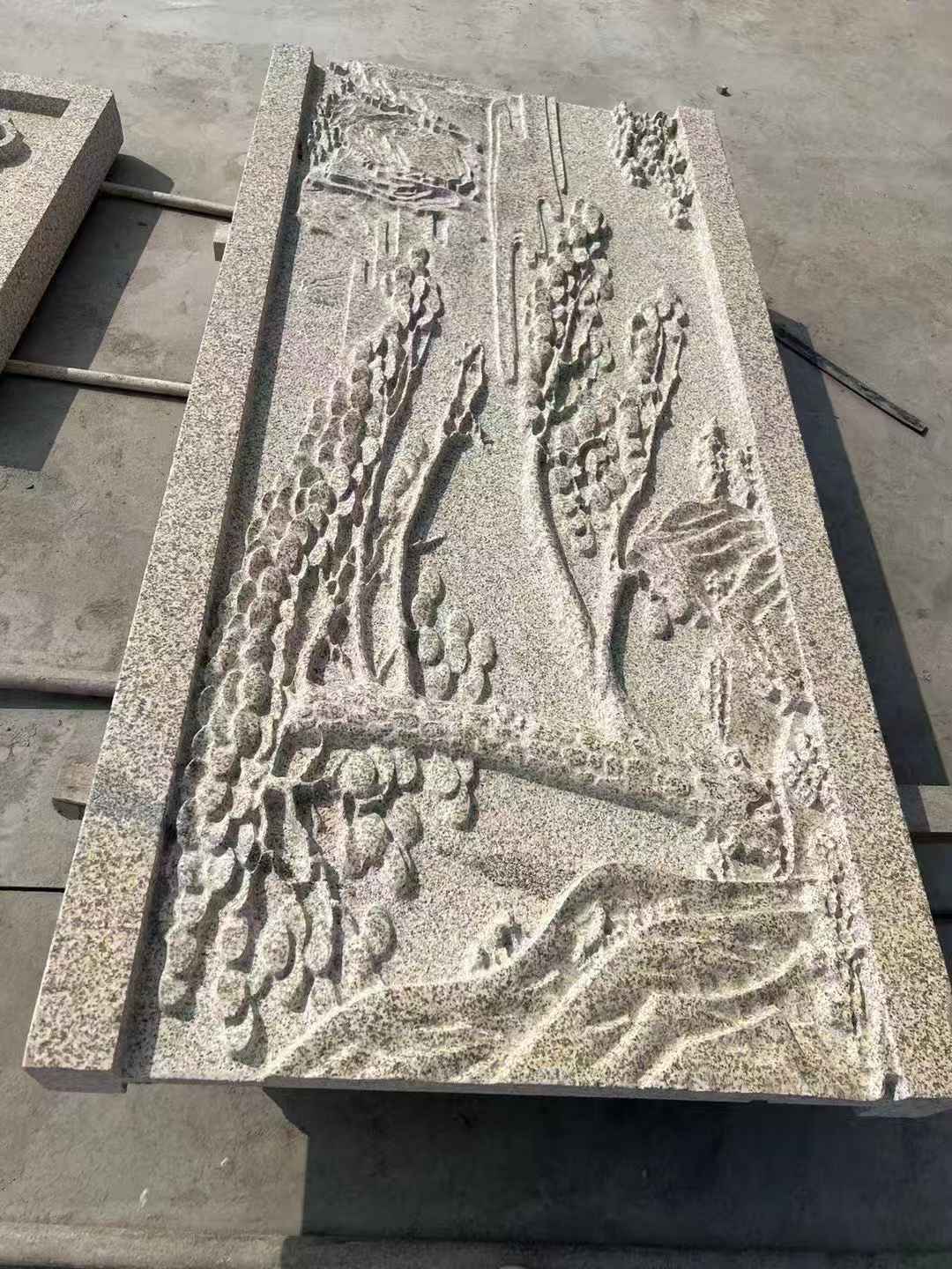 宝鸡 黄金麻雕刻板浮雕迎客松