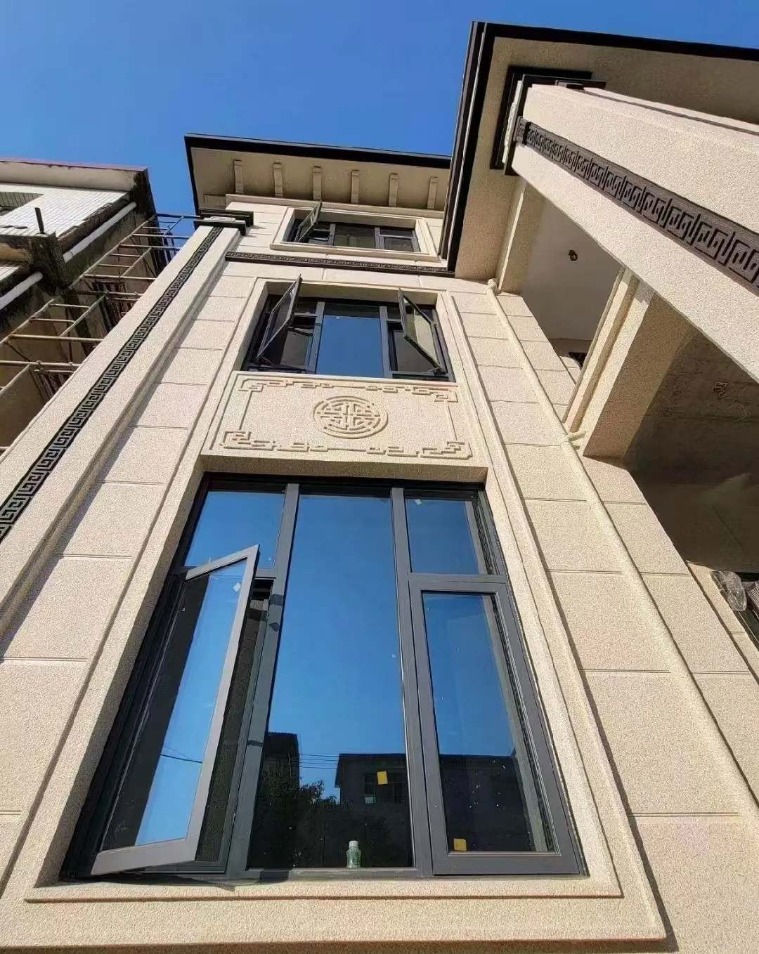 宝鸡 黄金麻荔枝面别墅外墙干挂效果展示