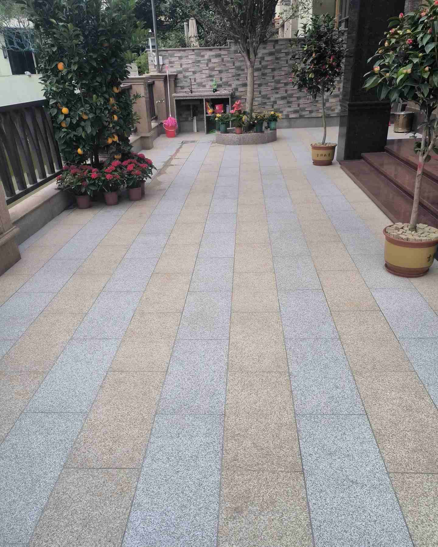 宝鸡 黄金麻白麻荔枝面庭院铺装展示