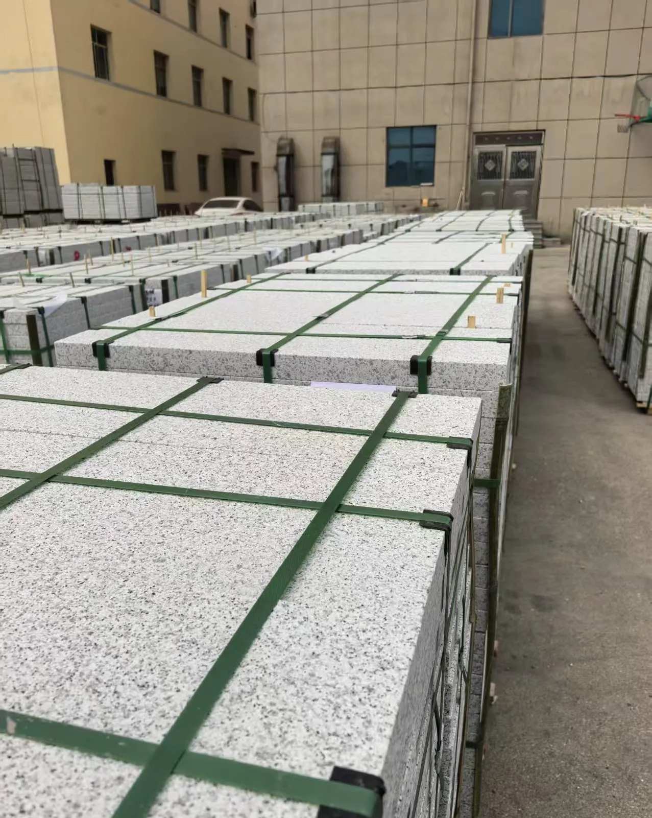 宝鸡 白麻花岗岩5.0公分荔枝面地铺石