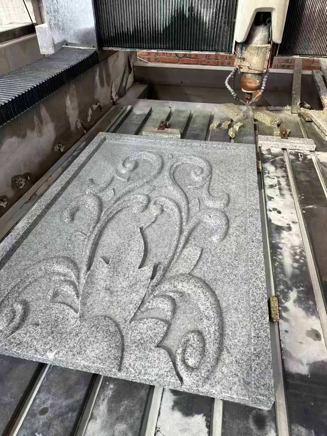 宝鸡 白麻别墅干挂雕花板