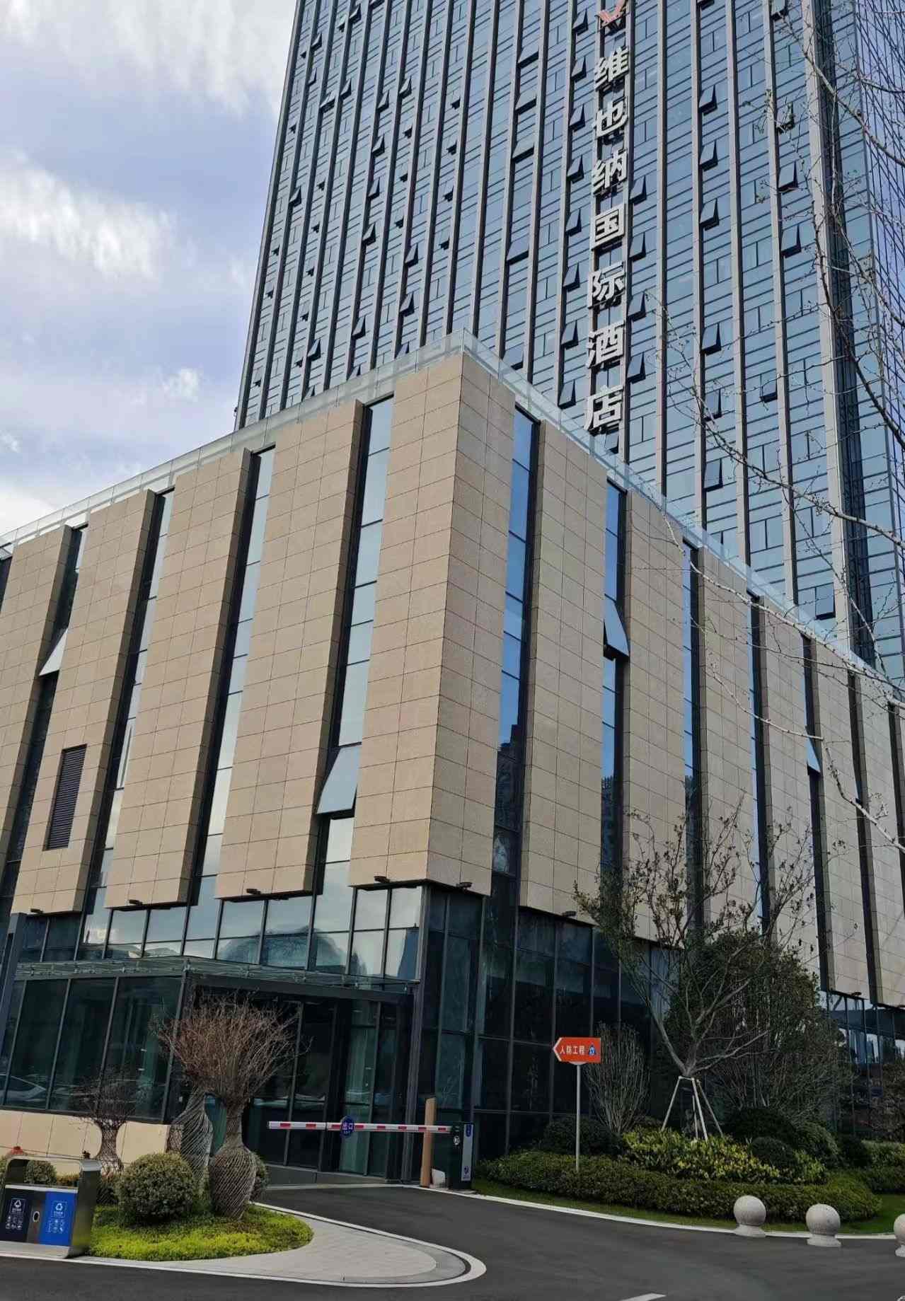 宝鸡 黄金麻花岗岩外墙干挂