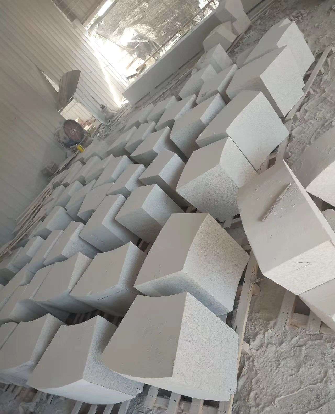 宝鸡 白麻花岗岩异形坐凳